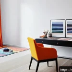 패션 코디네이터의 전문적인 코칭 사례 - A sophisticated fashion coordinator workspace featuring a stylish desk with vibrant color swatches i...